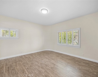 1635 Grandview Avenue - Photo Thumbnail 13