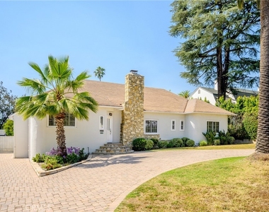 1635 Grandview Avenue - Photo Thumbnail 1