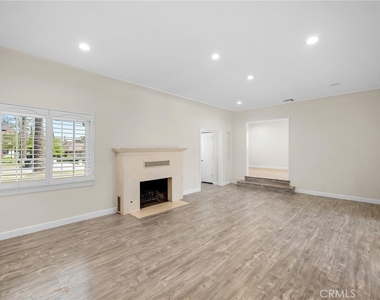 1635 Grandview Avenue - Photo Thumbnail 6