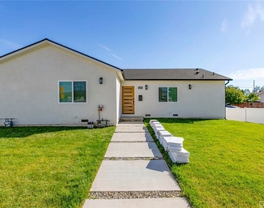 12340 Lull Street - Photo Thumbnail 2