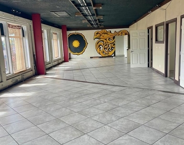 22622 Mission Blvd - Photo Thumbnail 2