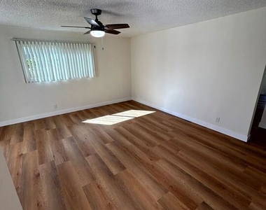 22739 Marlin Place - Photo Thumbnail 3