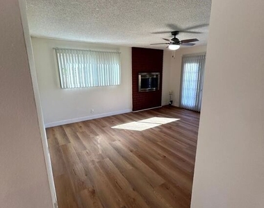 22739 Marlin Place - Photo Thumbnail 7