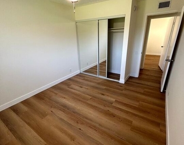 22739 Marlin Place - Photo Thumbnail 30