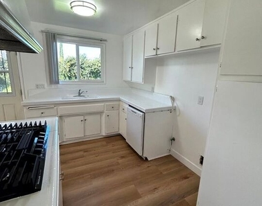 22739 Marlin Place - Photo Thumbnail 13
