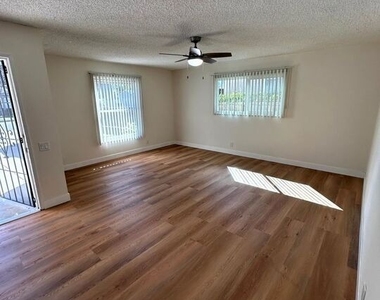 22739 Marlin Place - Photo Thumbnail 4