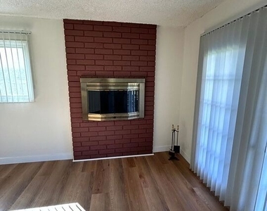 22739 Marlin Place - Photo Thumbnail 10