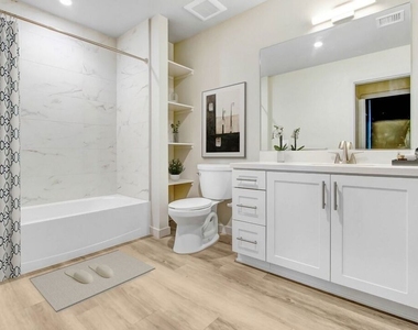 2847 Leeward Avenue - Photo Thumbnail 9