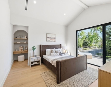 16643 Addison Street - Photo Thumbnail 19