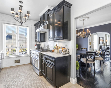 1424 N Crescent Heights Boulevard - Photo Thumbnail 8