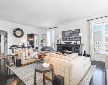 1424 N Crescent Heights Boulevard - Photo Thumbnail 4