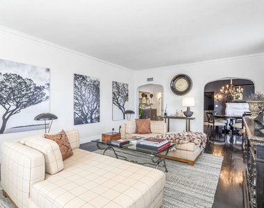 1424 N Crescent Heights Boulevard - Photo Thumbnail 5