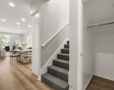 7428 Santa Monica Boulevard - Photo Thumbnail 14