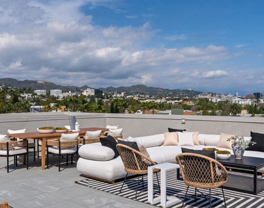 7428 Santa Monica Boulevard - Photo Thumbnail 16