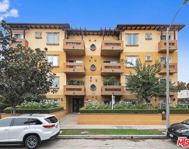 1135 S Shenandoah Street - Photo Thumbnail 20