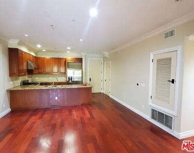 1135 S Shenandoah Street - Photo Thumbnail 24