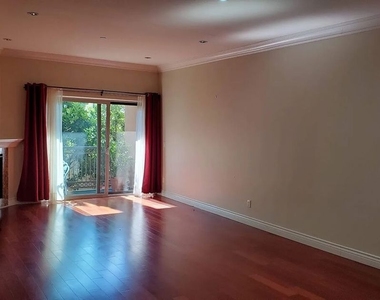 1135 S Shenandoah Street - Photo Thumbnail 23