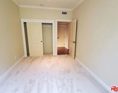 1135 S Shenandoah Street - Photo Thumbnail 13
