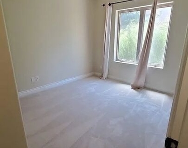 1135 S Shenandoah Street - Photo Thumbnail 38