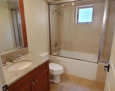 1135 S Shenandoah Street - Photo Thumbnail 12