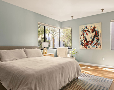 1200 N Sweetzer Avenue - Photo Thumbnail 8