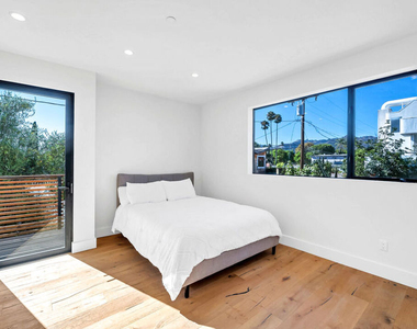 1123 N Formosa Avenue - Photo Thumbnail 24