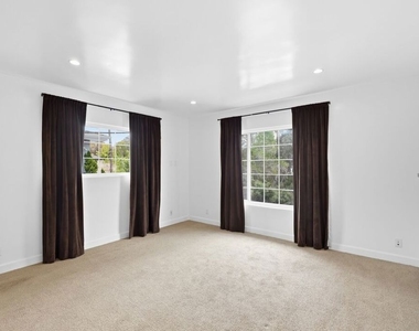 503 N Greencraig Road - Photo Thumbnail 17