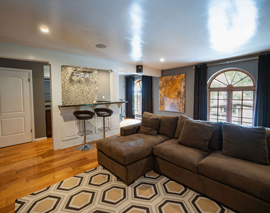 503 N Greencraig Road - Photo Thumbnail 18