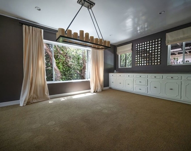 503 N Greencraig Road - Photo Thumbnail 9