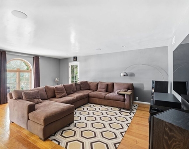 503 N Greencraig Road - Photo Thumbnail 34