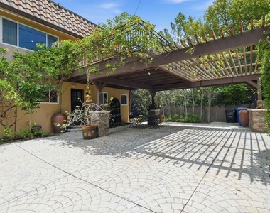 503 N Greencraig Road - Photo Thumbnail 39