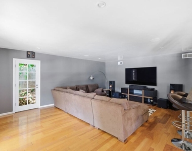 503 N Greencraig Road - Photo Thumbnail 32