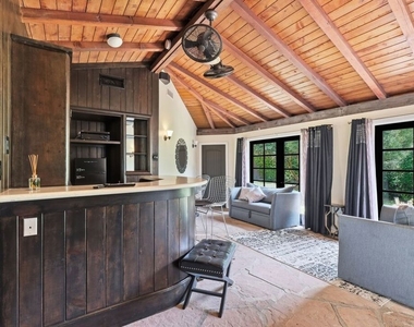 503 N Greencraig Road - Photo Thumbnail 46