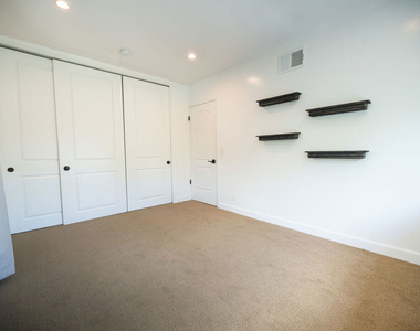 503 N Greencraig Road - Photo Thumbnail 27