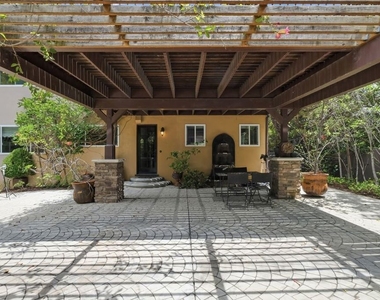 503 N Greencraig Road - Photo Thumbnail 38
