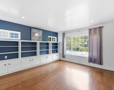 503 N Greencraig Road - Photo Thumbnail 13