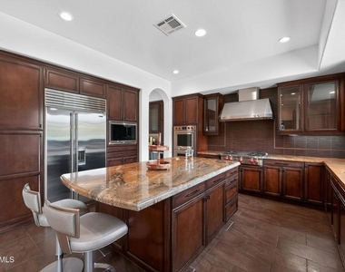 9651 Sagebrush Avenue - Photo Thumbnail 18