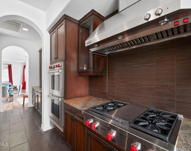 9651 Sagebrush Avenue - Photo Thumbnail 19