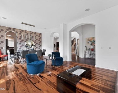 9651 Sagebrush Avenue - Photo Thumbnail 8