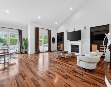 9651 Sagebrush Avenue - Photo Thumbnail 30