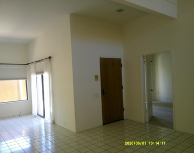 73407 Foxtail Lane - Photo Thumbnail 14