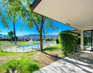 49 Columbia Drive - Photo Thumbnail 27