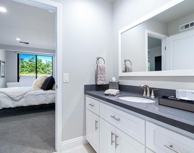 49 Columbia Drive - Photo Thumbnail 38
