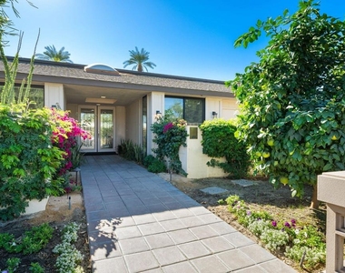 49 Columbia Drive - Photo Thumbnail 1
