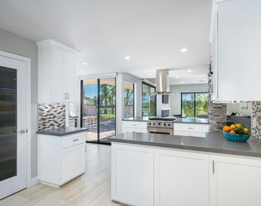 49 Columbia Drive - Photo Thumbnail 18