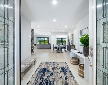 49 Columbia Drive - Photo Thumbnail 3