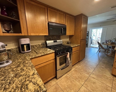 76923 Turendot Street - Photo Thumbnail 15