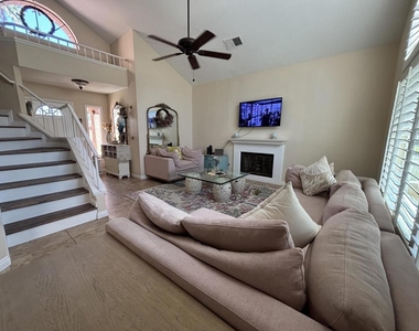 76923 Turendot Street - Photo Thumbnail 3