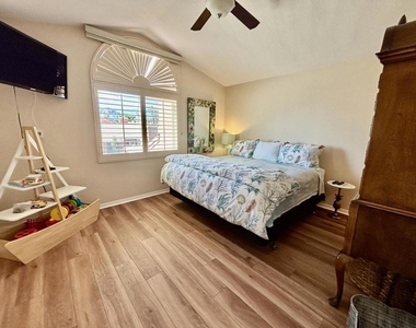 76923 Turendot Street - Photo Thumbnail 28