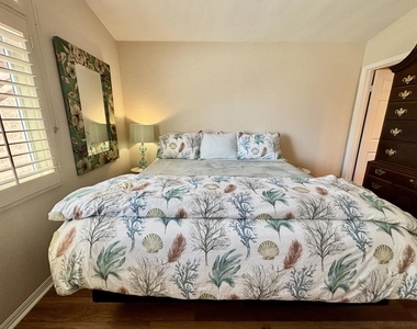 76923 Turendot Street - Photo Thumbnail 29
